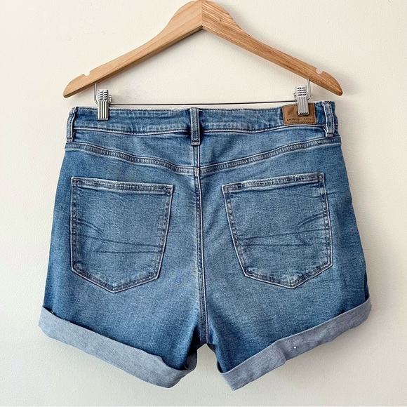 American Eagle High Rise Stretch Denim Mom Shorts Size 12 - Picture 4 of 10